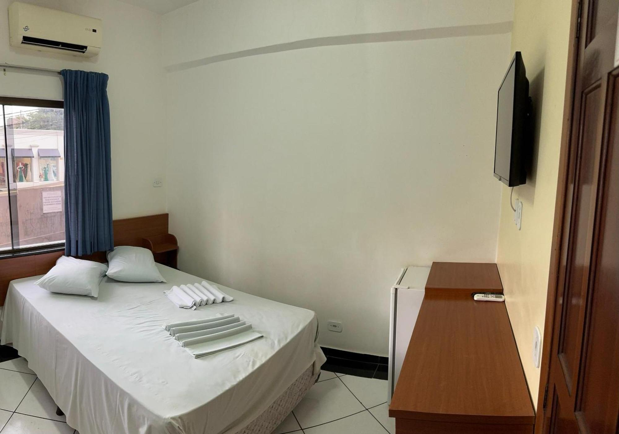 Hotel 15 De Julho ฟอสดูอีกวาซู ภายนอก รูปภาพ