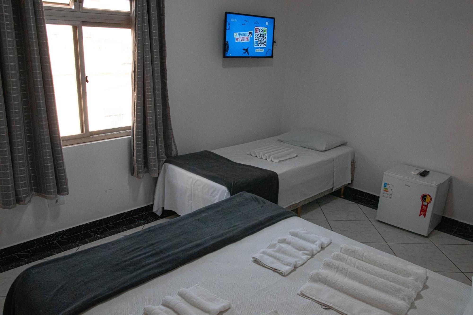 Hotel 15 De Julho ฟอสดูอีกวาซู ภายนอก รูปภาพ